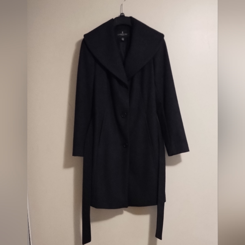 London Fog Coat With Cape Collar Size US S